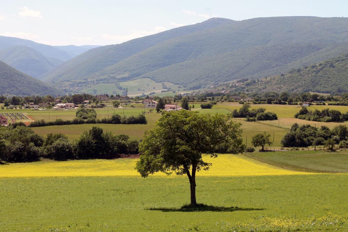 Agriturismo Il Casale Degli Amici Norcia Extérieur photo